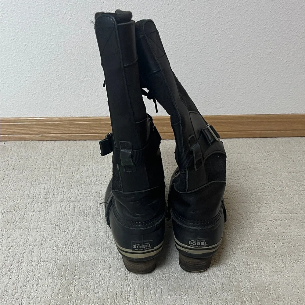 Sorel Black Lace-Up Winter Boots women’s size 9